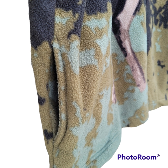 Mountain Ridge Deer Buck Fleece Shacket - Picture 3 of 6